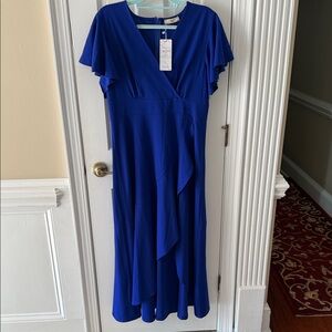 Elegant Blue Midi Dress with Flutter Sleeves